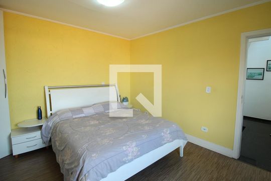 Quarto 1 de casa à venda com 3 quartos, 450m² em Vila Bertioga, São Paulo