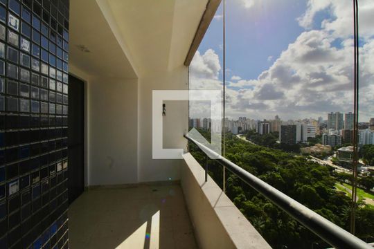 Sacada de apartamento para alugar com 1 quarto, 80m² em Pituba, Salvador