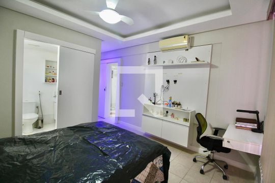 Suíte de apartamento para alugar com 1 quarto, 80m² em Pituba, Salvador
