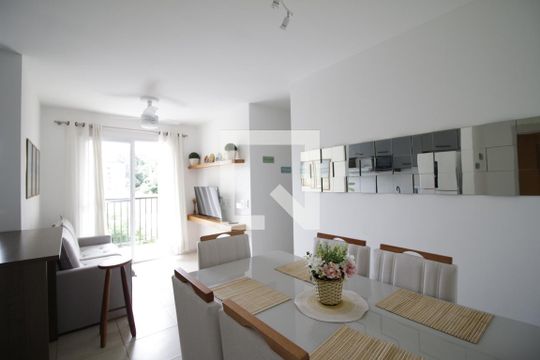 Sala de apartamento à venda com 3 quartos, 64m² em Jacarepaguá, Rio de Janeiro