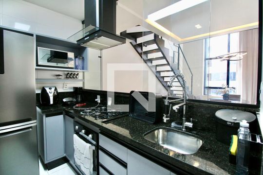 Cozinha de apartamento para alugar com 1 quarto, 74m² em Pituba, Salvador