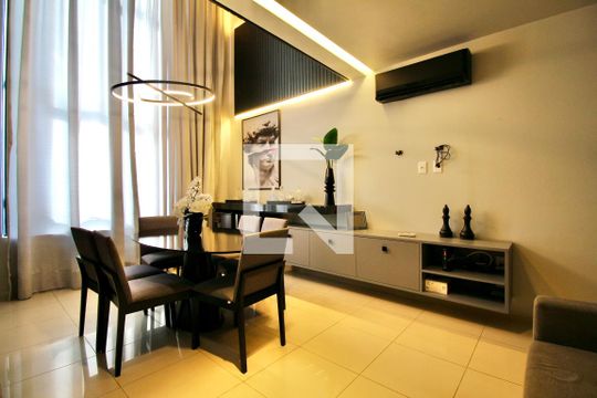Sala de apartamento para alugar com 1 quarto, 74m² em Pituba, Salvador
