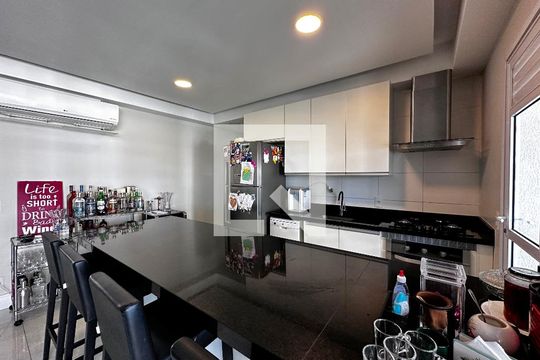 Cozinha de apartamento à venda com 3 quartos, 108m² em Brooklin Paulista, São Paulo