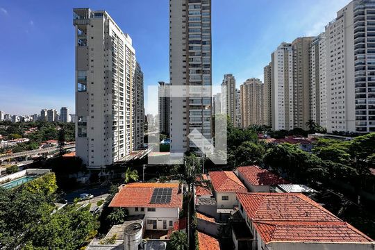 Vista de apartamento à venda com 3 quartos, 108m² em Brooklin Paulista, São Paulo