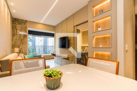 Cozinha de apartamento para alugar com 1 quarto, 50m² em Jardim Paulista, São Paulo