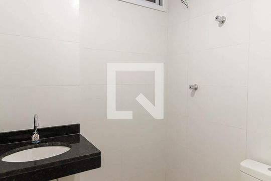 Banheiro de kitnet/studio à venda com 1 quarto, 26m² em Vila Prudente, São Paulo