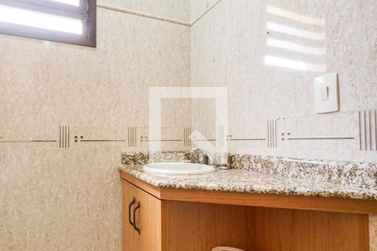 Lavabo de casa para alugar com 4 quartos, 467m² em Vila Carrão, São Paulo