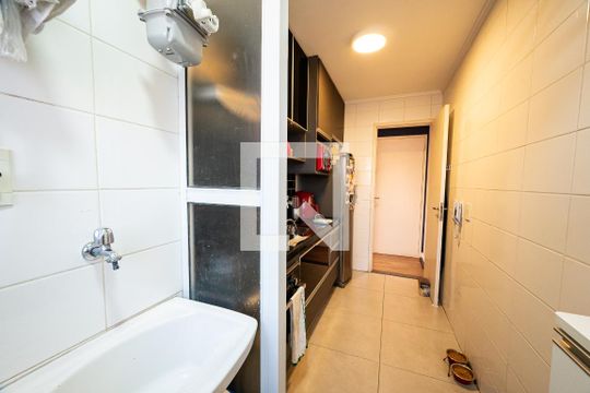 Lavanderia de apartamento à venda com 2 quartos, 63m² em Vila Paulista, São Paulo