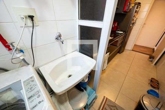 Lavanderia de apartamento à venda com 2 quartos, 63m² em Vila Paulista, São Paulo