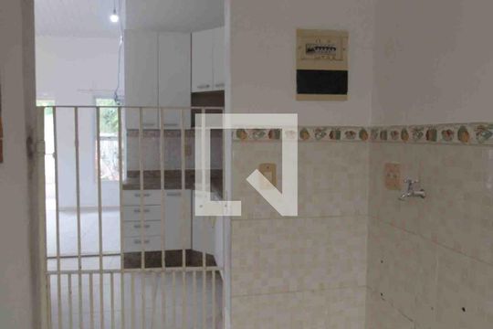 Área de Serviço de casa para alugar com 3 quartos, 70m² em Sorocaba, Sorocaba
