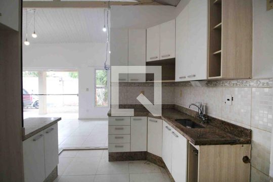 Cozinha de casa para alugar com 3 quartos, 70m² em Sorocaba, Sorocaba