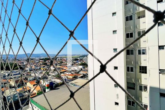 Vista da Suíte de apartamento para alugar com 3 quartos, 74m² em Vila Barros, Guarulhos