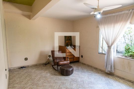 Sala de casa à venda com 3 quartos, 260m² em Jardim da Gloria, São Paulo