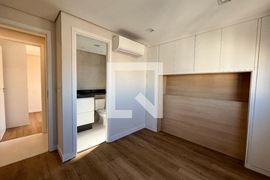 Suite de apartamento à venda com 3 quartos, 84m² em Vila Guarani (z Sul), São Paulo