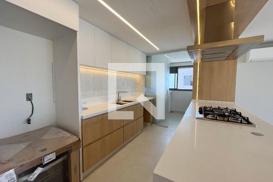 Cozinha de apartamento à venda com 3 quartos, 84m² em Vila Guarani (z Sul), São Paulo