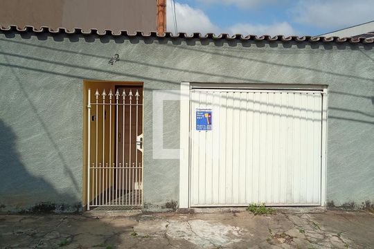 Fachada de casa à venda com 3 quartos, 200m² em Vila Formosa, São Paulo
