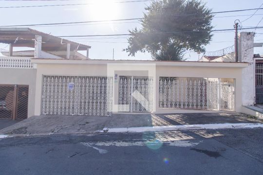 Fachada de casa à venda com 3 quartos, 274m² em Jardim Cotinha, São Paulo
