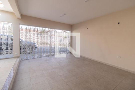 Garagem de casa à venda com 3 quartos, 274m² em Jardim Cotinha, São Paulo