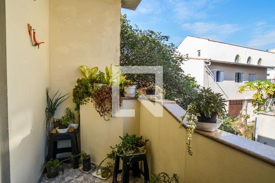 Sacada de apartamento à venda com 2 quartos, 72m² em Vila Pires, Santo André