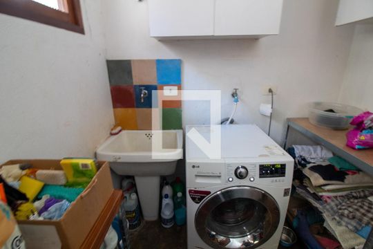Área de Serviço de casa para alugar com 4 quartos, 344m² em Santo Amaro, São Paulo