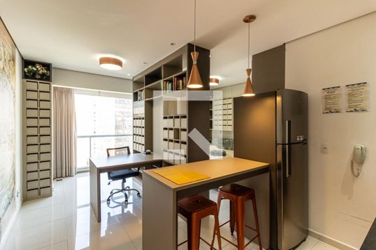 Sala de kitnet/studio à venda com 1 quarto, 40m² em Centro, São Paulo