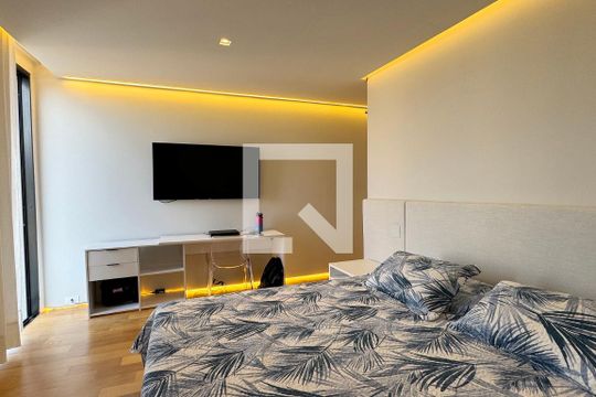 Suíte 4 de casa de condomínio à venda com 4 quartos, 380m² em Alphaville, Santana de Parnaíba