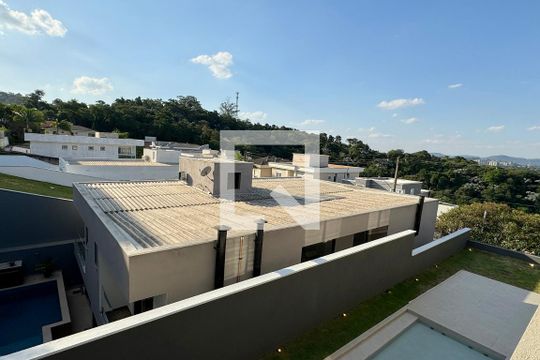 Vista da Suíte 1 de casa de condomínio à venda com 4 quartos, 380m² em Alphaville, Santana de Parnaíba