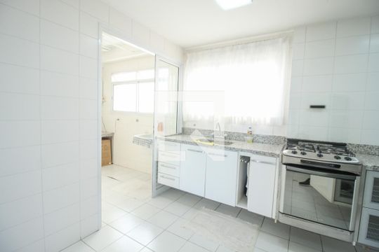 Cozinha de apartamento para alugar com 2 quartos, 142m² em Mooca, São Paulo