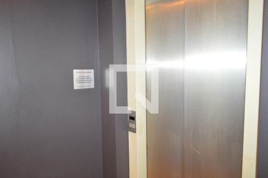 Elevador da entrada do Apartamento de apartamento à venda com 4 quartos, 204m² em Jardim Vila Mariana, São Paulo