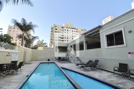 Piscina de apartamento para alugar com 2 quartos, 56m² em Setor Negrão de Lima, Goiânia