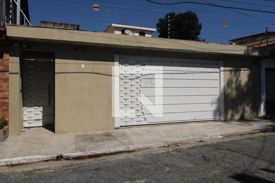 Fachada de casa à venda com 3 quartos, 73m² em Jardim Consórcio, São Paulo