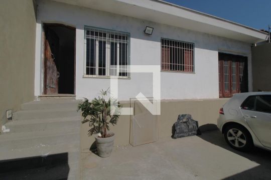 Garagem de casa à venda com 3 quartos, 73m² em Jardim Consórcio, São Paulo