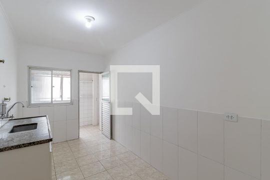 Cozinha de apartamento para alugar com 2 quartos, 65m² em São João Climaco, São Paulo