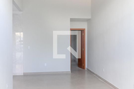 Sala  de casa à venda com 3 quartos, 180m² em Jardim Leblon, Belo Horizonte