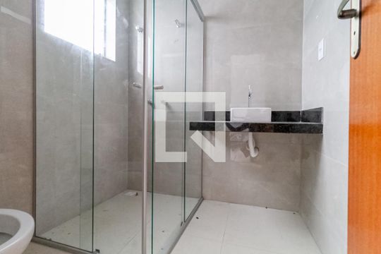 Banheiro da suíte  de casa à venda com 3 quartos, 180m² em Jardim Leblon, Belo Horizonte