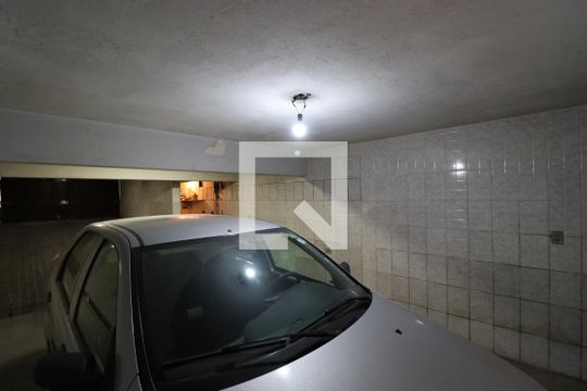 Garagem de casa à venda com 3 quartos, 200m² em Pompeia, São Paulo