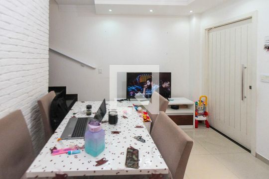 Sala de casa de condomínio à venda com 2 quartos, 68m² em Vila Lúcia, São Paulo