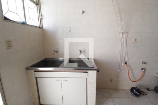 Área de Serviço de casa para alugar com 3 quartos, 216m² em Vigilato Pereira, Uberlândia