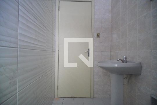 Banheiro de apartamento à venda com 2 quartos, 65m² em Boa Vista, Novo Hamburgo