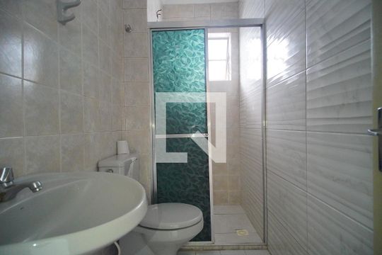 Banheiro de apartamento à venda com 2 quartos, 65m² em Boa Vista, Novo Hamburgo