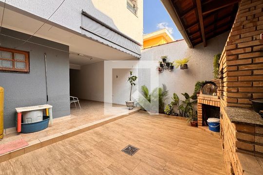 Área comum - Churrasqueira de casa à venda com 4 quartos, 239m² em Vila Floresta, Santo André
