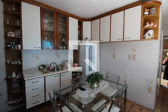Cozinha de casa à venda com 5 quartos, 300m² em Parque Vitória, São Paulo