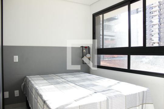 Quarto de kitnet/studio para alugar com 1 quarto, 23m² em Pinheiros, São Paulo
