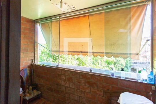 Varanda de casa para alugar com 4 quartos, 300m² em Santa Monica, Belo Horizonte