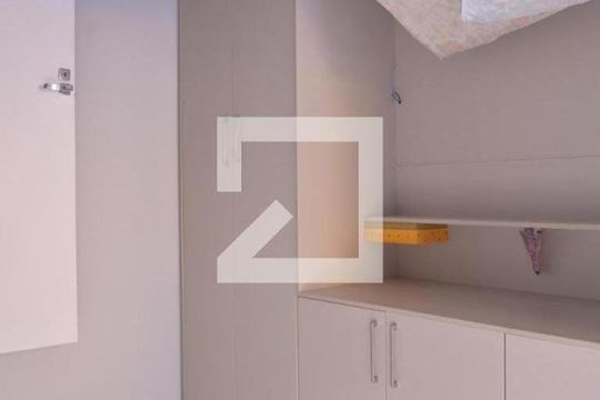 Quarto de apartamento para alugar com 2 quartos, 96m² em Jardim do Estádio, Santo André