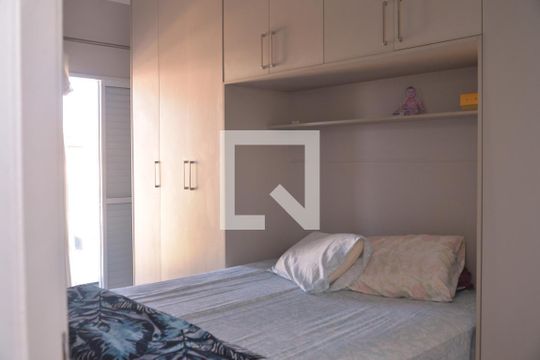 Quarto de apartamento para alugar com 2 quartos, 96m² em Jardim do Estádio, Santo André