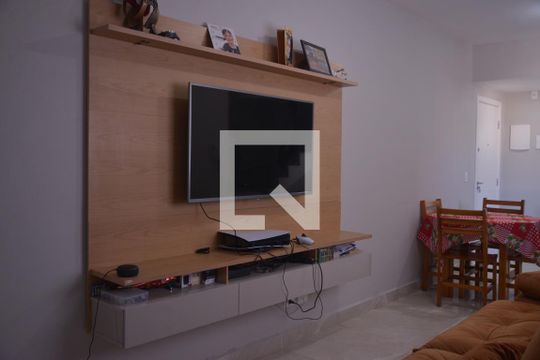 Sala de apartamento para alugar com 2 quartos, 96m² em Jardim do Estádio, Santo André