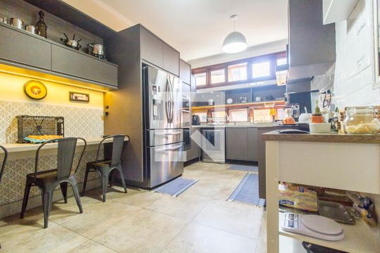 Cozinha de apartamento para alugar com 3 quartos, 320m² em Alphaville, Santana de Parnaíba