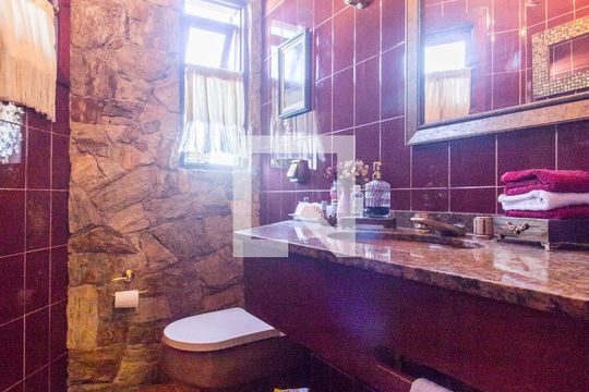 Lavabo de apartamento para alugar com 3 quartos, 320m² em Alphaville, Santana de Parnaíba