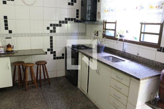 Cozinha de casa à venda com 4 quartos, 320m² em Jardim Riacho das Pedras, Contagem